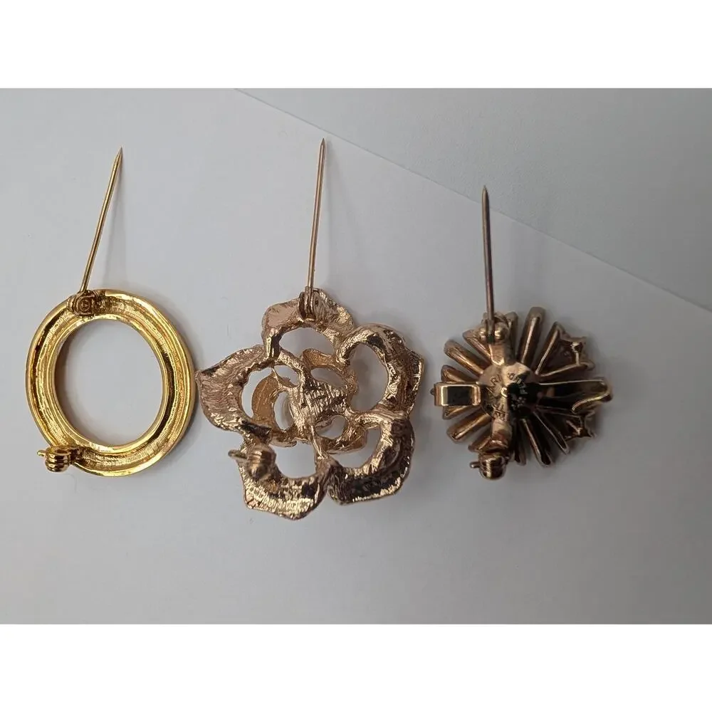 VTG Fashion Brooch Pin Lot 1 is Trifari Signed Rhinestone Pearl Gold Tone 3 Pcs